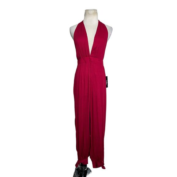 Lulus red rayon halter neck line jumpsuit size Small - Picture 1 of 16